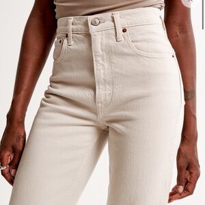 Abercrombie & Fitch Ultra High Rise 90s Straight Jean